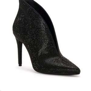 Meet your Posher, Niya